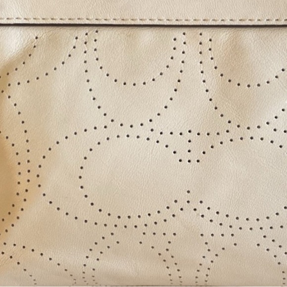 COACH  Wristlet - Picture 5 of 7